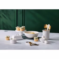 Le Creuset Stoneware Round Straight Wall Ramekin  6.75oz.  Peche