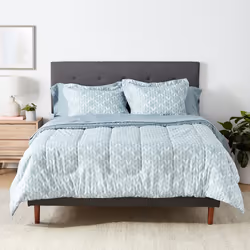 Amazon Basics Full/Queen Comforter Set with Sheets  5-Piece Gray Leaf Bedding  Lightweight Microfiber Bed-in-a-Bag