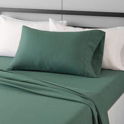 Amazon Basics Lightweight Super Soft Easy Care Microfiber 3-Piece Bed Sheet Set with 14-Inch Deep Pockets Twin XL Emerald Green Solid