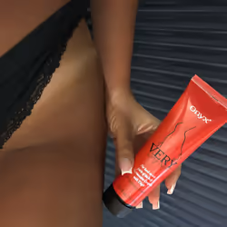 Onyx Very Sexy Legs Tingle Tanning Cream Hard-To-Tan Body Parts
