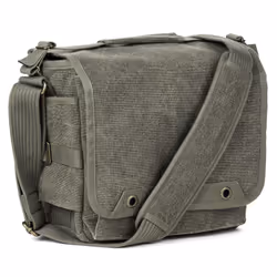 Think Tank Retrospective® 10 V2.0, Messenger case, 24–70mm f/2.8 attached 70–200mm f/2.8 unattached, Shoulder strap, Notebook ...