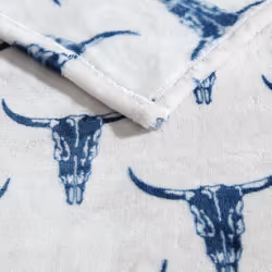 Wrangler - Blanket  Ultra Soft Plush Fleece Bedding  Yellowstone Inspired  Luxuriously Soft Bedding for Bed or Couch (Steer Head Blue  Twin)