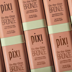 Pixi On-the-Glow Bronze - SoftGlow, Hydrating Tinted Moisture Bronzer Stick with Ginseng, Aloe Vera & Fruit Extracts, For Cheeks & Lips, 19g / 0.6oz,