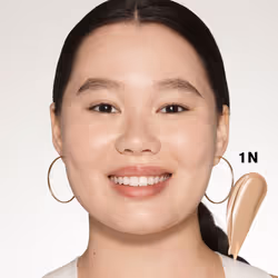 Futurist Soft Touch Brightening Skincealer Concealer #1N
