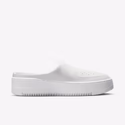 Nike AO1523-100 athletic shoes Female