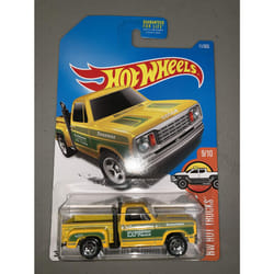 Hot Wheels  2017 HW Hot Trucks  1978 Dodge Li'l Red Express Truck [Yellow] 11/365