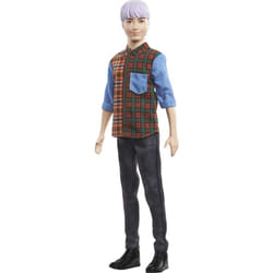 Barbie GHW70 doll