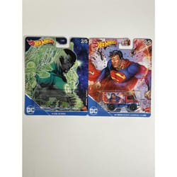 DC Hot Wheels 2 Car Set 1:64 Scale Real Riders DLB45