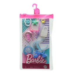 Barbie Fashions Storytelling Pack Doll accessory set