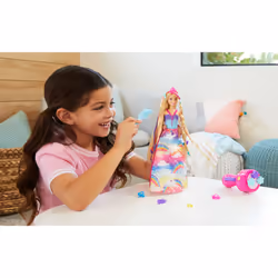Barbie Dreamtopia Twist 'N Style Doll And Accessories - Additional view 8