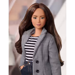 Barbie Signature @BarbieStyle Fashion Doll & Clothing Set  Curvy Brunette with 2 Tops  Skirt  Pants  Coat  Jacket  2 Pairs of Shoes & Access