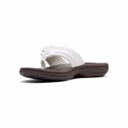 Clarks Women's Breeze Sea Flip-Flop White Synthetic/Brown Sole 9