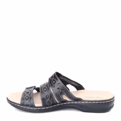Clarks Women's Leisa Cacti Slide Sandal  Black Leather  7.5 M US