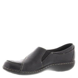 Clarks womens Ashland Lane Q Slip On Loafer  Black  6.5 X-Wide US