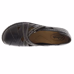Clarks Women's Ashland Spin Q Slip-On Loafer  Black  7 X-Wide