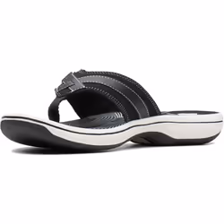 Clarks Women's Breeze Sea Flip-Flop  Black Synthetic  9