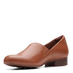 Clarks Women's Juliet Palm Loafer  Caramel  7.5