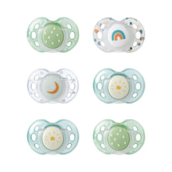 Tommee Tippee Nighttime Dummies, 18-36 months, 6 pack of glow in the dark Dummiess with symmetrical silicone baglet