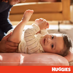 Huggies Pure, Baby Wipes, 12 Packs (672 Wipes Total) - Natural Wet Wipes for Skin - 99 Percent Pure Water - Fragrance Free to Clean and Protect