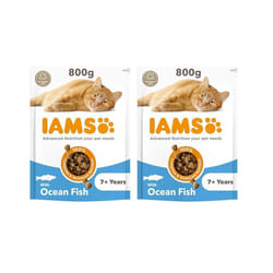 IAMS Complete Dry Cat Food for Senior 7+ Cats with Ocean Fish 800 g (Pack of 2)