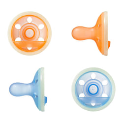 Tommee Tippee Breast-like Night Glow Dummy, Lightweight, One-Piece Silicone Design, 6-18m, 4 Pack