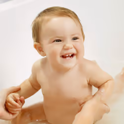 Weleda Calendula Baby Hair and Body Shampoo, 200 ml (Packaging May Vary) (Pack of 2)