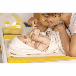Weleda Calendula Baby Hair and Body Shampoo, 200 ml (Packaging May Vary) (Pack of 2)
