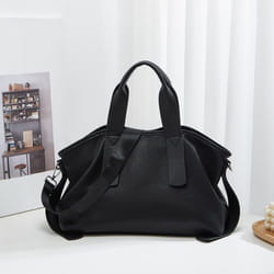 Large Capacity Portable Women's Bag Korean Version of Solid Color Simple Single Shoulder Crossbody Bag Commuter Leisure Tote Bag Tid - black, One Size