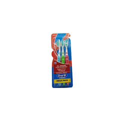 Complete All Around Clean Technology Toothbrushes Mega Pack (Medium - 3 Pcs, Assorted Colour)