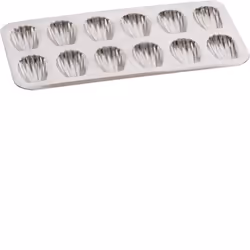 395 x 200 mm 12-Hole Madeleine Tin