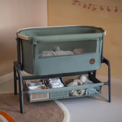 Maxi-Cosi Iora Co-Sleeper Crib, Foldable Baby Bedside Crib, 0â6 Months, max 9 kg, 4 Incline & 5 Height Positions, Easy Slide, Comfortable Mattress,