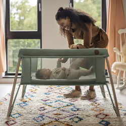 Maxi-Cosi Iris 2-in-1 Baby Travel Cot, 0 â 3 Years, up to 15 kg, Compact Travel Cot, 2 Sleeping Levels, Foldable & Lightweight,
