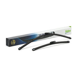 Wiper blade Valeo 577916 Front Flat wiper blade with spoiler for left-hand drive vehicles RENAULT: CLIO 3, CITROËN: C3 Picasso, DACIA: Jogger I MPV