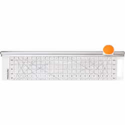 Fiskars Combo Rotary Cutter à 45 mm & Ruler 6 x 24Â, Orange/White, 1014651