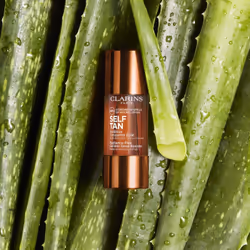 Clarins Radiance-Plus Golden Glow Booster 15ml - Additional view 5