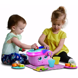 LeapFrog 603603 Shapes & Sharing Picnic Basket Baby Toy Educational and Interactive 16 Pieces for Creative and Learning Play For Boys & Girls 6 months