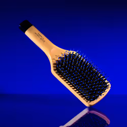 Sisley The Brush Universal Paddle hairbrush Black, Wood 1 pc(s)