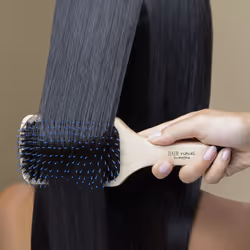 Sisley The Brush Universal Paddle hairbrush Black, Wood 1 pc(s) - Additional view 6