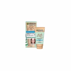 NEW & IMPROVED Garnier Oil-Free Perfecting All-in-1 BB Cream, Shade Light, Tinted Moisturiser SPF25, Mattifies Skin & Evens C ...