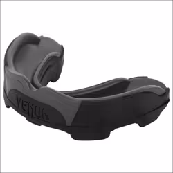 Venum Predator Mouth Guard Black/Black