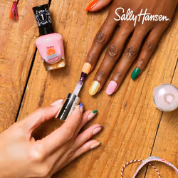 Sally Hansen Miracle Gel, Summer Camp Cozy Cabin, Long Lasting, Gel-Like Formula, No UV Lamp Needed, Purple Nail Polish