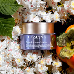 Clarins Nutri Lumière Revive Day cream Decollete, Face, Neck 50 ml - Additional view 6