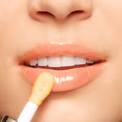 Clarins Lip Comfort Oil 01 honey 7ml - Additional view 6