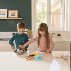- My Bakery - Pretend Play Kitchen and Doll's Tea Set Toy - 19 Wooden and Felt Pieces Included - FSC-Certified - Water-Based Paints - 3 Years +, - Additional view 8