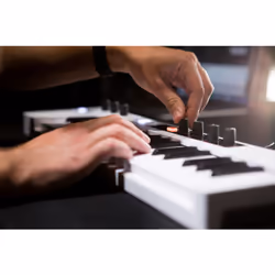 Arturia KeyStep 37 MIDI keyboard 37 keys USB White - Additional view 7