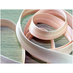 Prym 20mm Duchesse Satin Bias Binding Tape Light Apricot - each