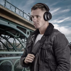 Lindy LH900XW Headset Wired & Wireless Head-band Calls/Music USB Type-C Bluetooth Black - Additional view 4