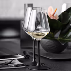 Villeroy & Boch Manufacture Rock red wine glass