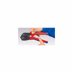 Crimping die for insulated terminals, plug connectors and butt connectors 97 39 06