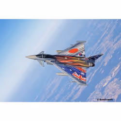 RV05649 - Revell 1:72 - Eurofighter Pacific Platinum Edition